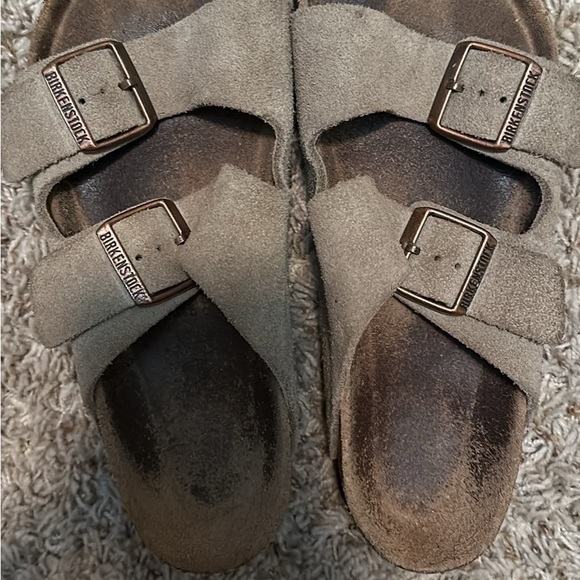 Gently Loved Birkenstock Arizona Sandals Size 38 / 7 - Picture 2 of 3